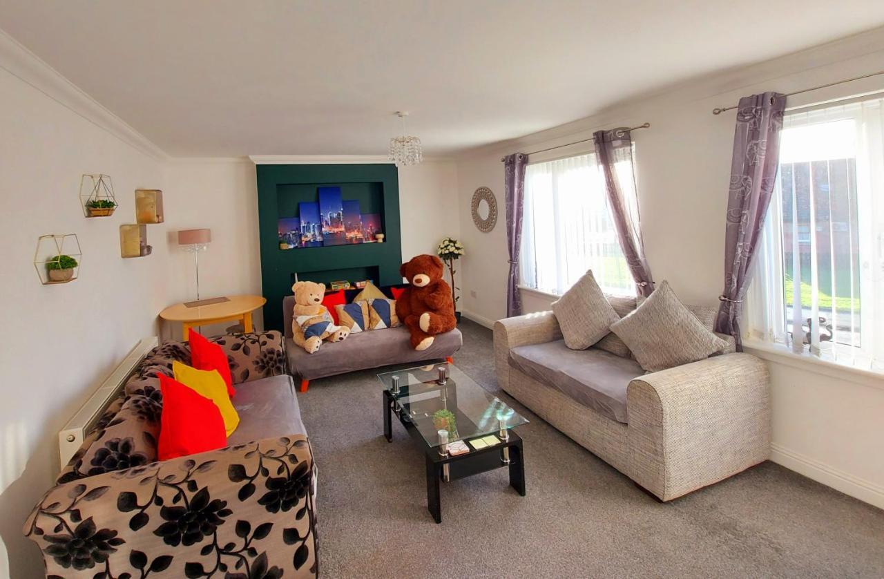 Teddy Bears' 3-bedroom Maisonette Apartment Saltcoats
